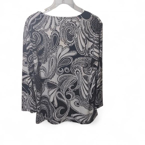 JM Collection Petite 3/4 sleeve blouse - Picture 3 of 5